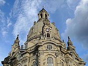 Die Dresdner Frauenkirche unweit der Ferinwohnungen