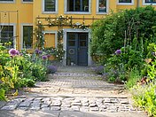 Haus und Garten Fewo LISBETH im Dammschloesschen Dresden