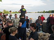 FÜR DRESDEN - Tausende Helfer schützten die Stadt vor den Fluten