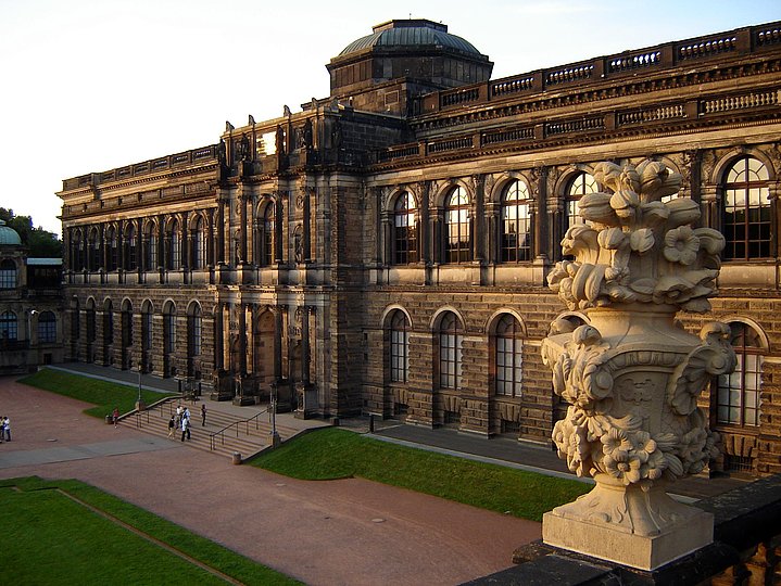 Die Sempergalerie des Dresdner Zwingers beherbergt die Alten Meister